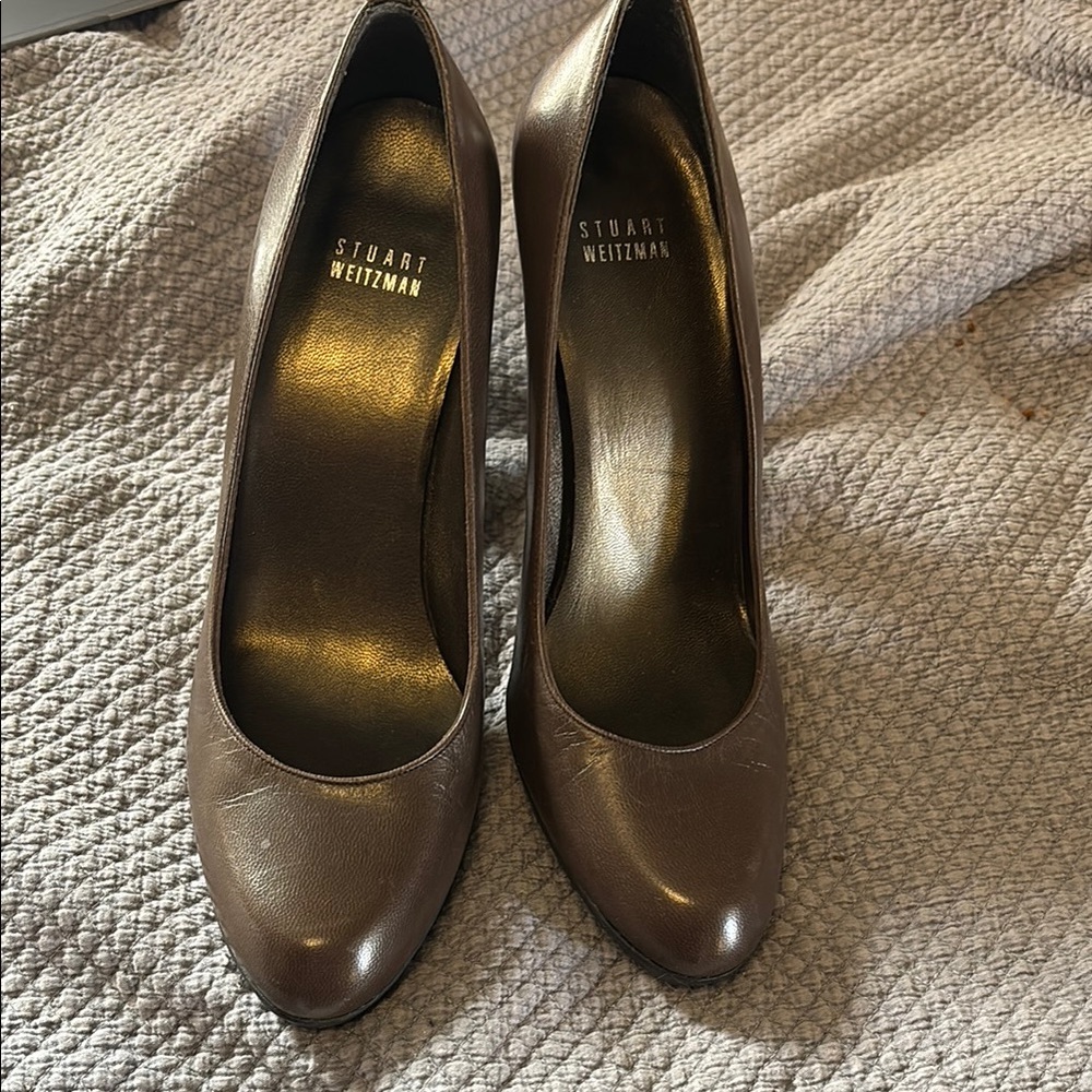 Stuart Weitzman Women's Brown Pumps